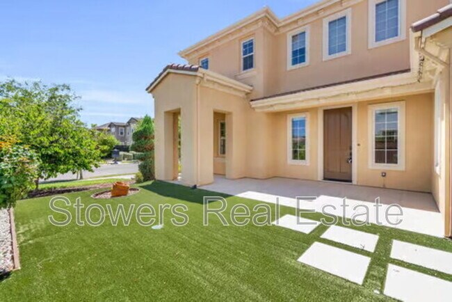 Building Photo - 521 N Miraloma Ct