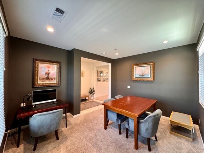 Building Photo - Welcome to this stunning two-story home lo...