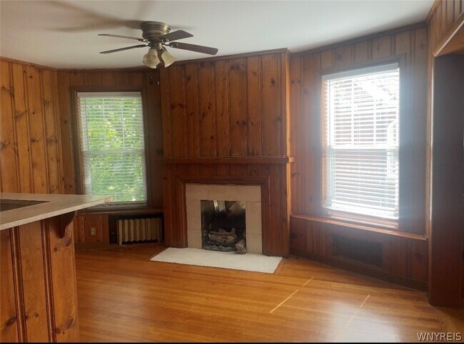 Building Photo - 109 Linwood Ave