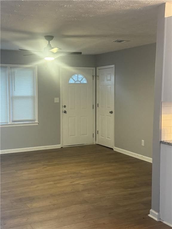 Building Photo - 1996 Cleburne Pkwy