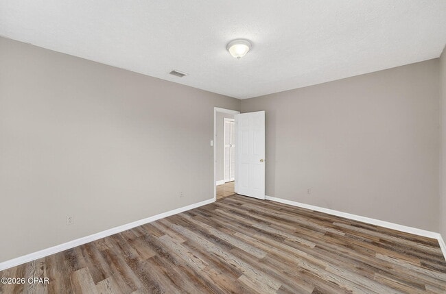 Building Photo - 6714 Beach Dr