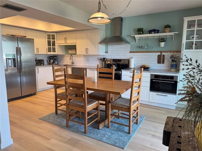 Building Photo - 6257 Cape Hatteras Way NE