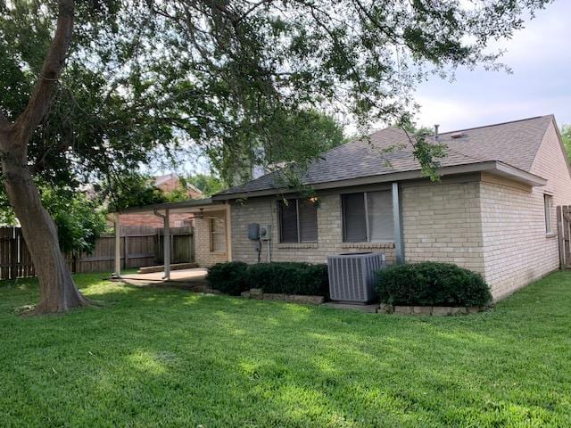 Building Photo - 19434 Glenway Falls Dr