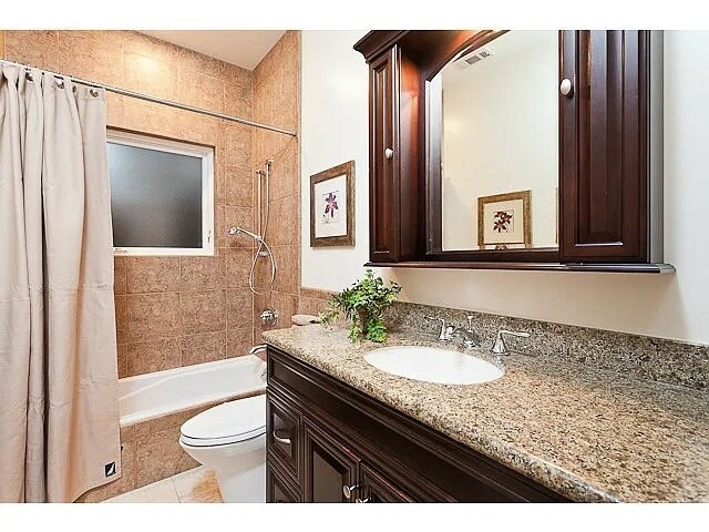 Building Photo - 530 Irven Ct