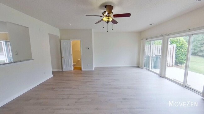 Building Photo - 614 Canyon Lake Cir