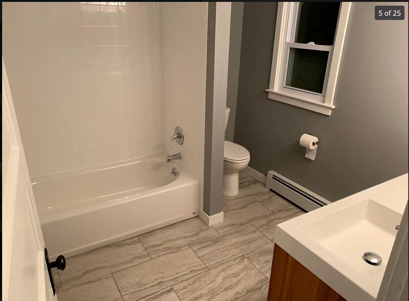 Building Photo - 11A Point Pleasant Rd