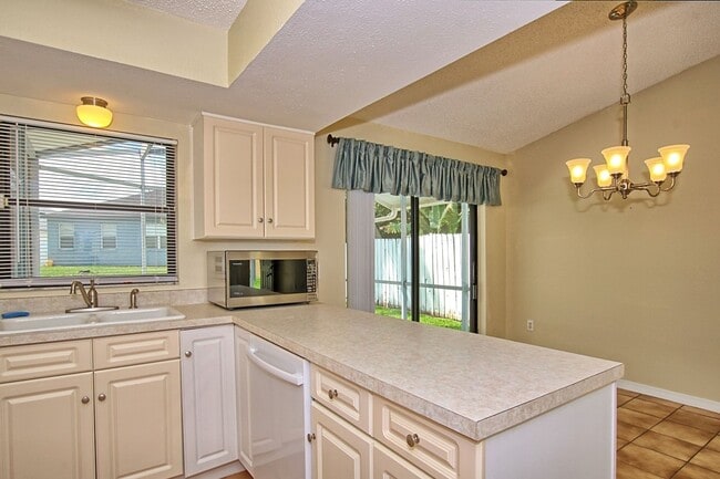 Building Photo - Charming Home in Whisper Lakes!! Available...