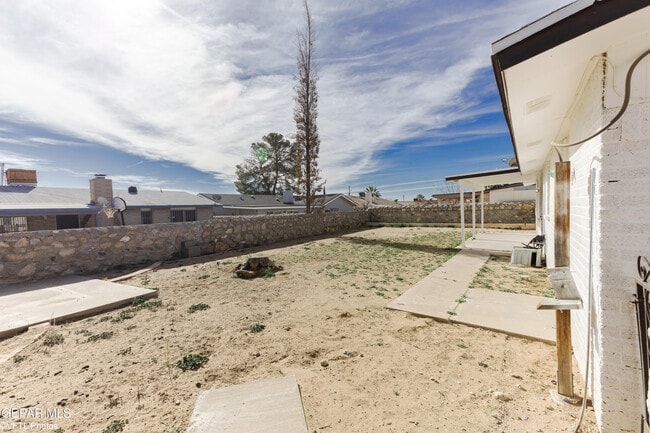 Building Photo - 7304 Gran Vida Dr