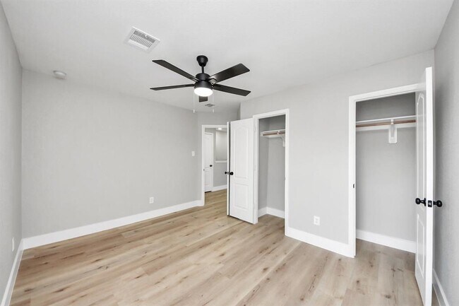 Building Photo - 354 Remington Harbor Ct