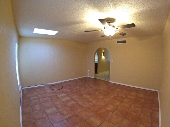 Building Photo - 2968 La Mesilla Circle