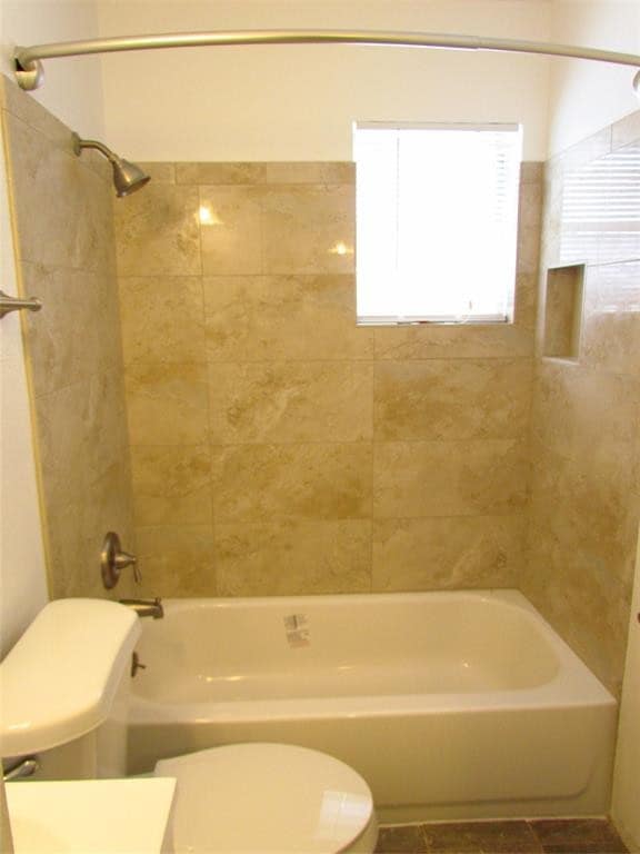 Building Photo - 2522 Binz St