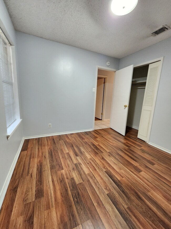 Building Photo - 3205 Andy Ln