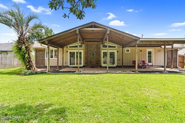 Building Photo - 136 Derby Woods Dr