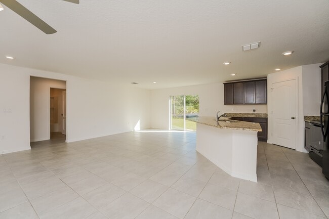 Building Photo - 1167 Walden Blvd SE