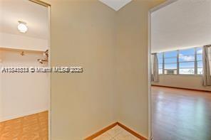 Building Photo - 2025 NE 164th St