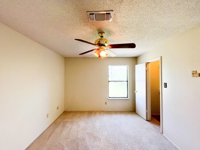 Building Photo - Available NOW!!!! Gorgeous 2 story, 3 bedroom, 2.5 bath, 2 car garage home with garage door opene...