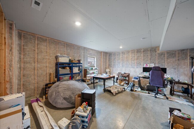 Building Photo - Parkville Newer Build | Beautiful 3 Bedroom 2.5 Bathroom Home | Finished Basement | Fenced Backya...