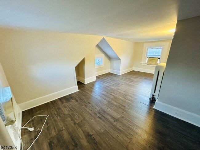 Building Photo - 36 Cross St