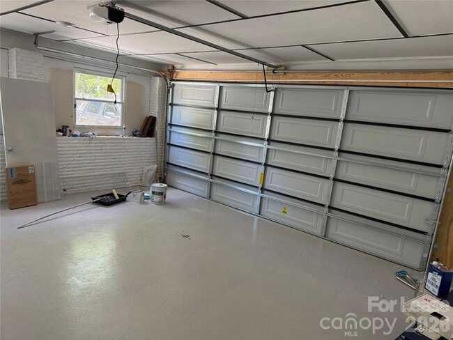 Building Photo - 3215 Waxhaw Hwy