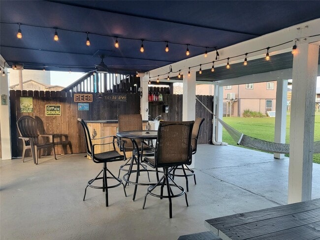 Building Photo - 16527 Lewis Scott Rd