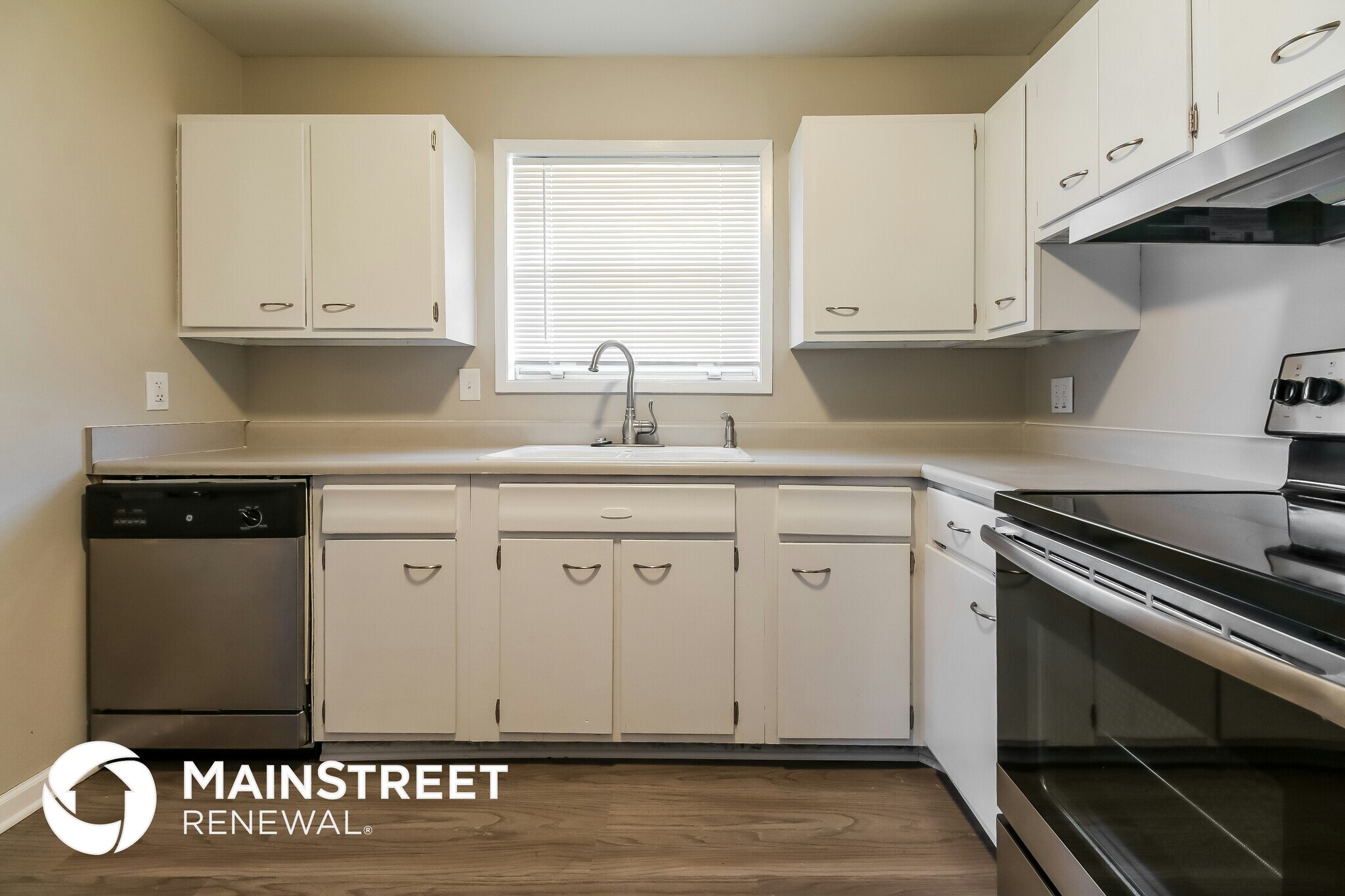 Building Photo - 8173 NE San Rafael Dr