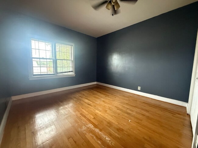 Building Photo - 3 Bedroom 1 Bathroom Home in Greeneville, TN