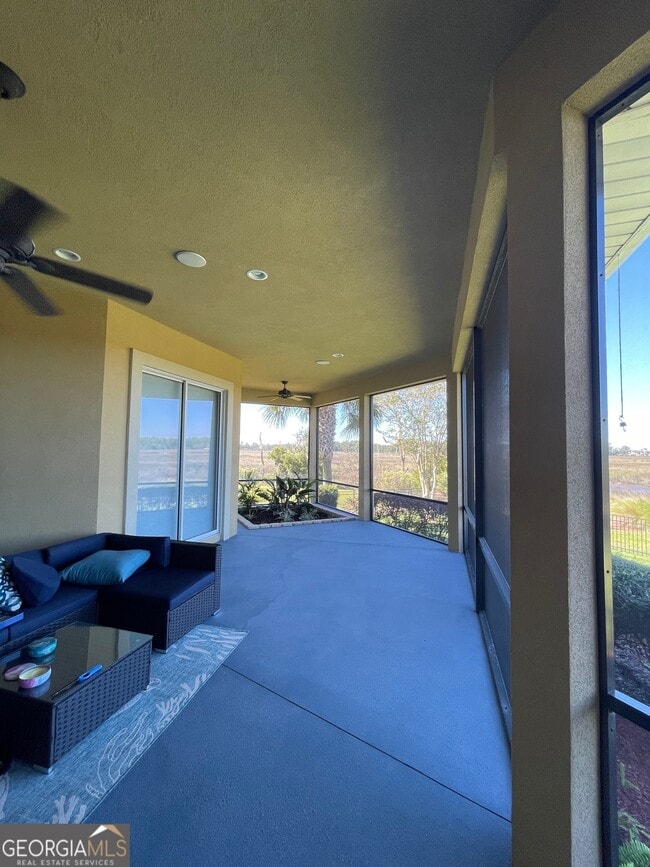 Building Photo - 208 Serpentine Dr