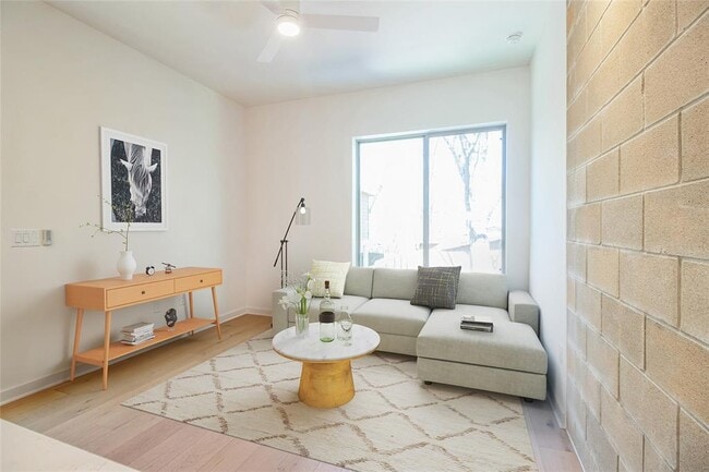 Building Photo - 700 Denson Dr