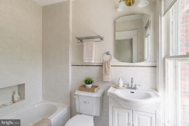 Building Photo - 3110 18th St NW