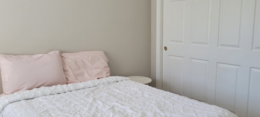 Building Photo - 87 Capanna St