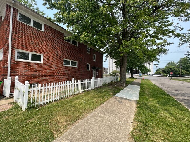 Building Photo - 26200-26202 Lakeshore Blvd