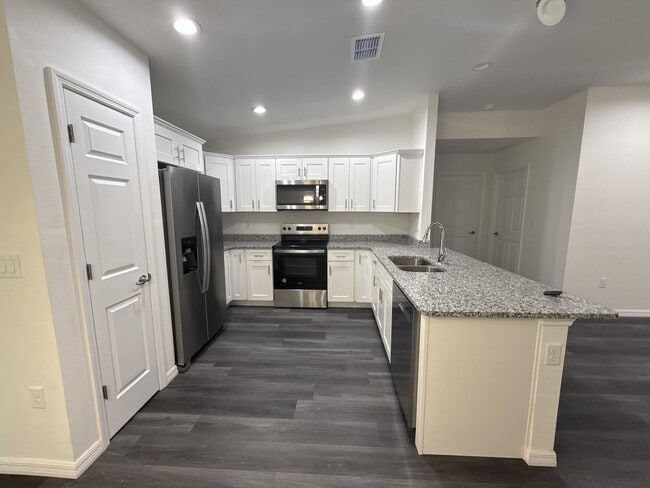 Building Photo - 2234 NW 65th Pl