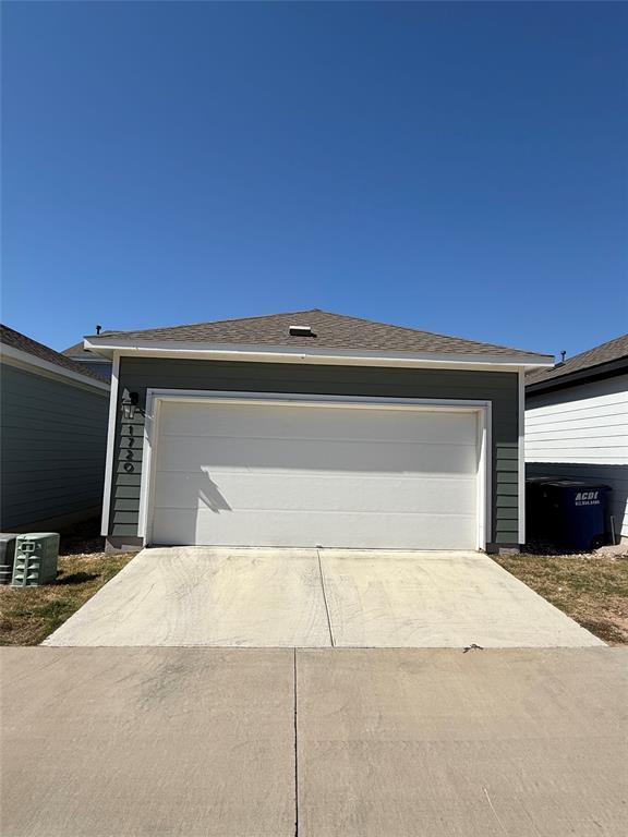 Building Photo - 1720 Artesian Spgs Xing