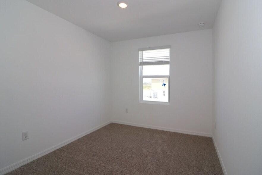 Building Photo - 11783 Glenside Ter