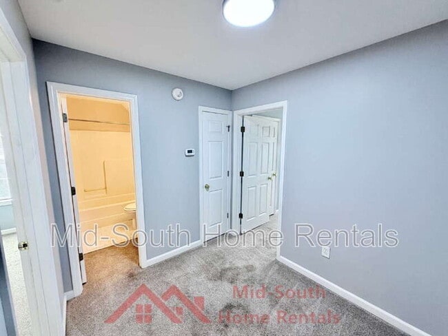 Building Photo - 434 N Ericson Rd