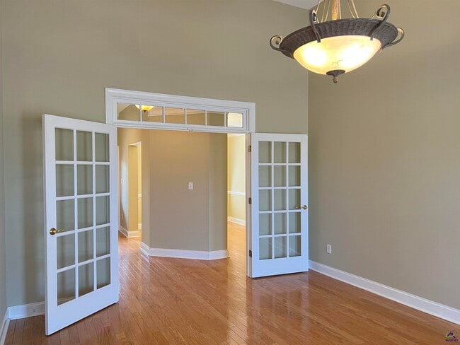 Building Photo - 104 Prestige Dr