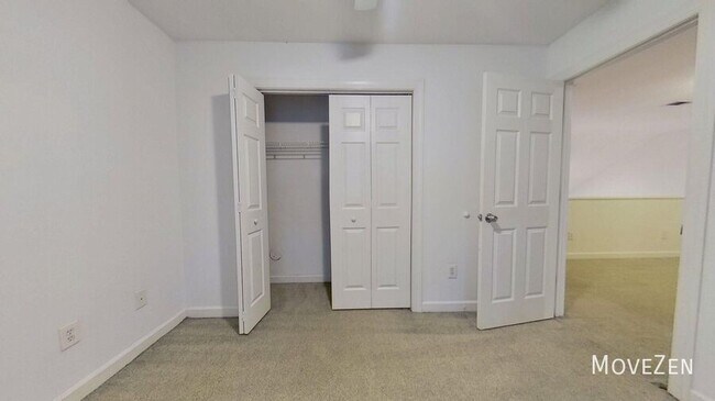 Building Photo - 5006 Carleton Dr
