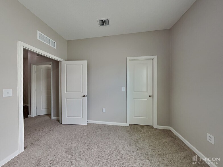 Building Photo - 16423 Blooming Cherry Dr