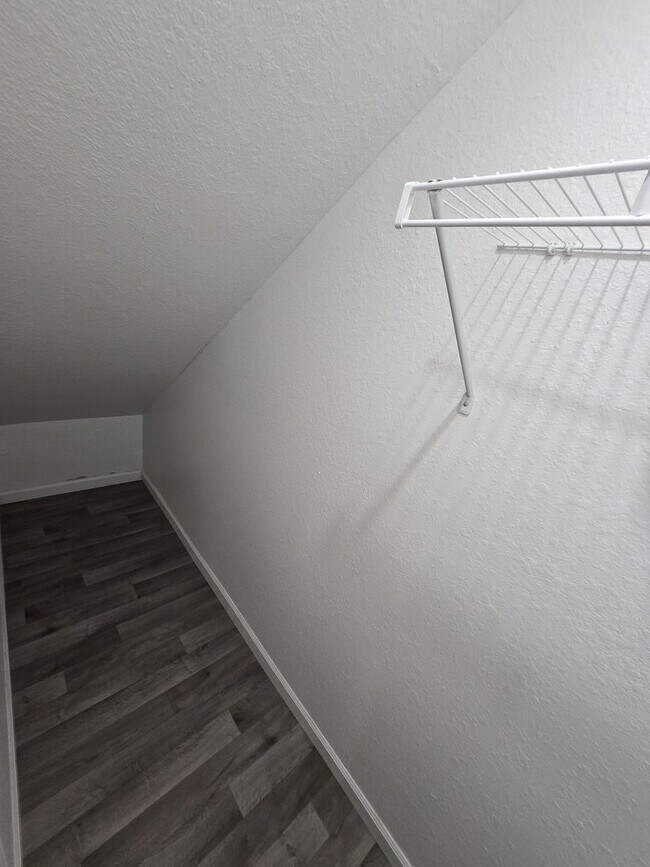 Building Photo - 1 Bed / 1.5 Bath – Magnolia Place