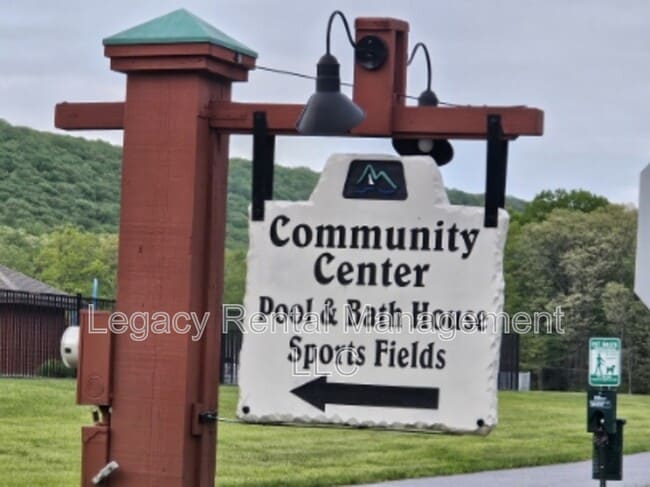 Building Photo - 116 Cheyney Dr