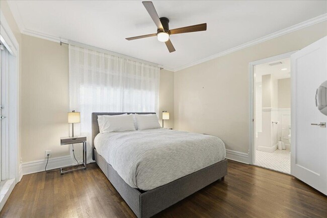 Building Photo - 459 NE 15th Ave