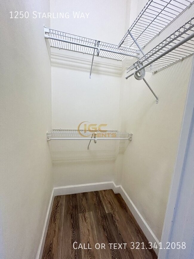 Building Photo - 1250 Starling Way