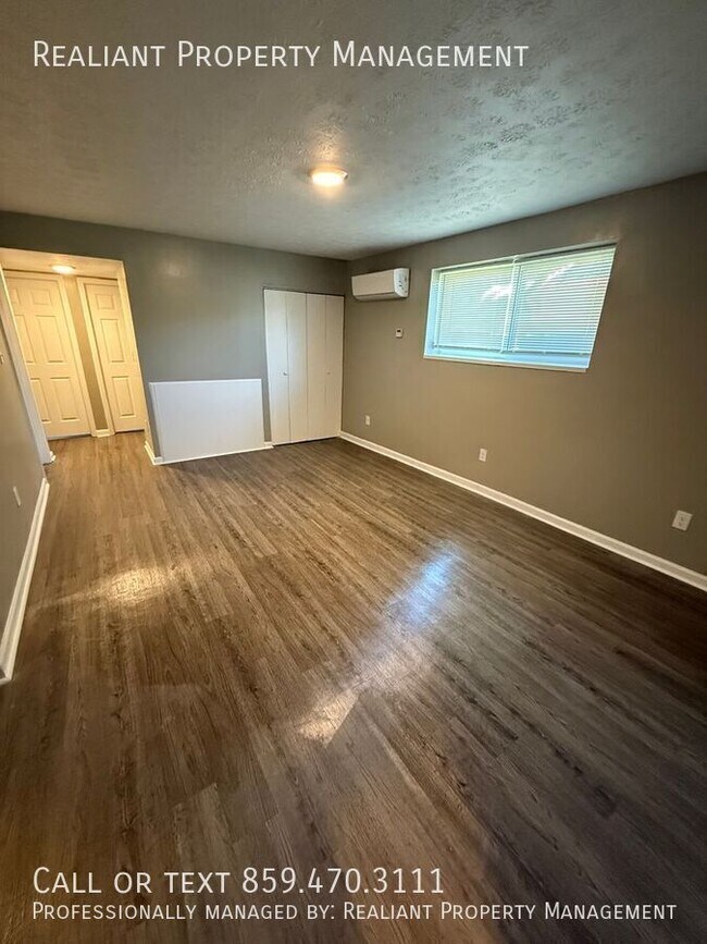 Building Photo - 2066 Fairmont Ct