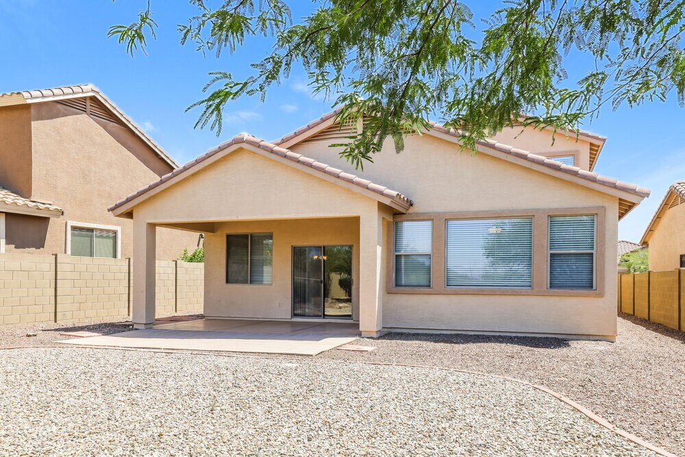 Building Photo - 40810 N Hudson Ct