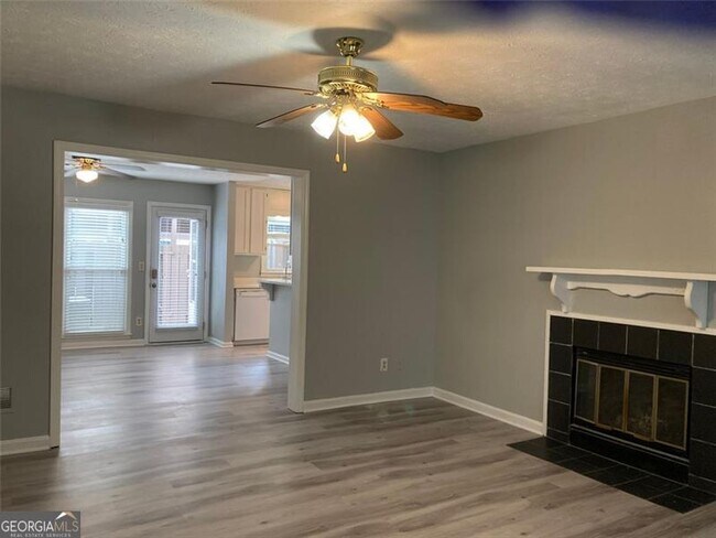 Building Photo - 4141 Paddington Dr