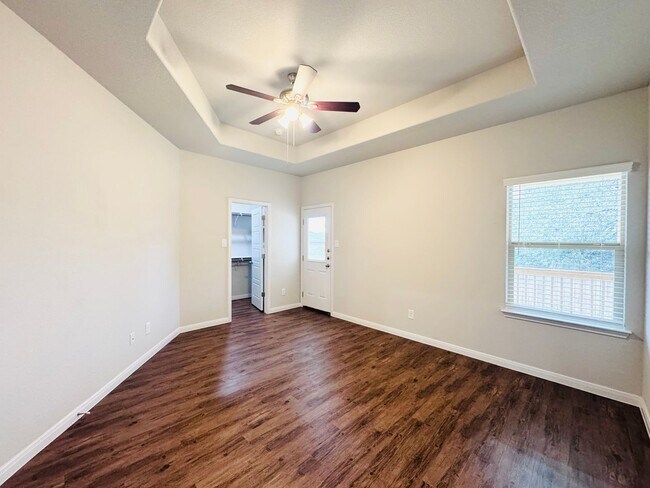 Building Photo - 10019 Westover Blf
