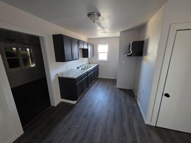 Building Photo - LIMITED TIME**1/2 OFF DEPOSIT**