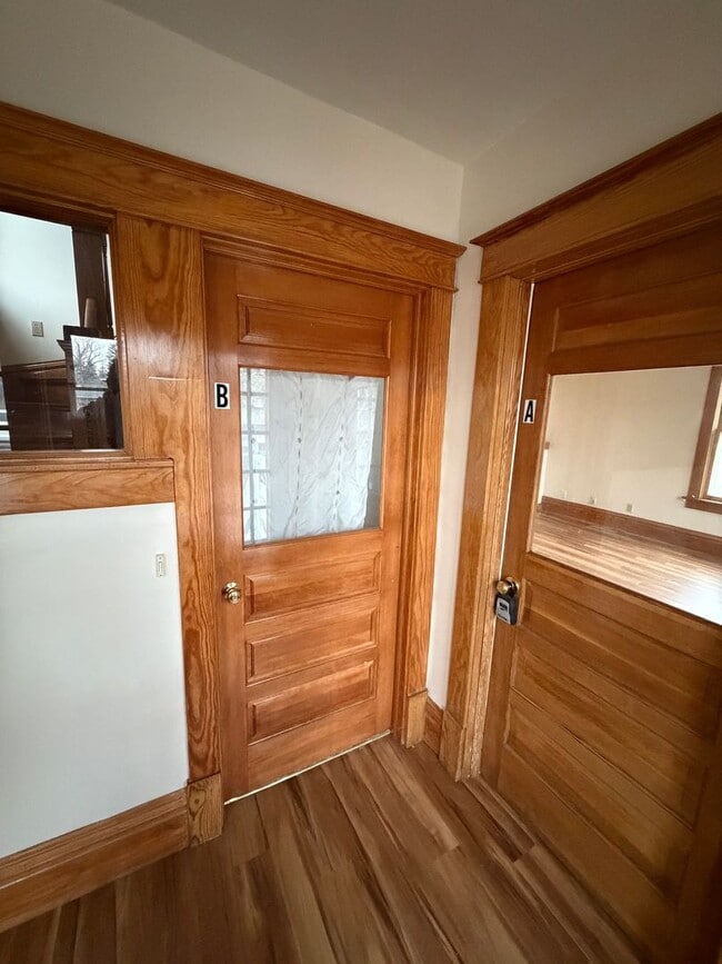 Building Photo - 800 S 9th St