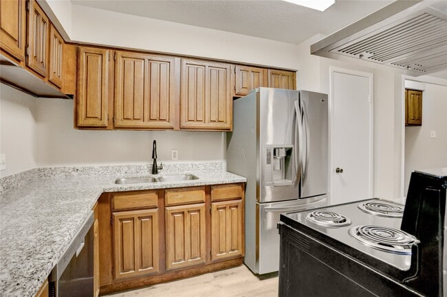 Building Photo - 2601 S Braeswood Blvd