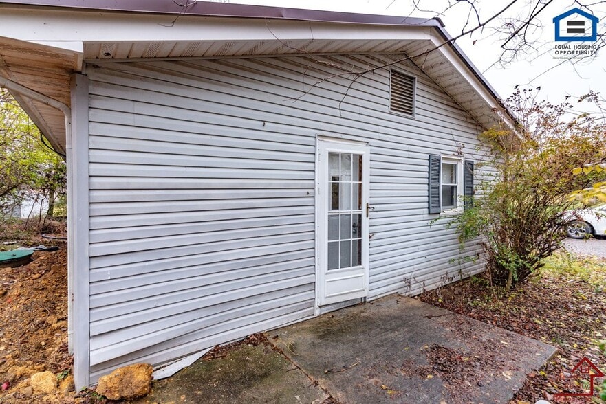 Building Photo - 1211 Dale Way